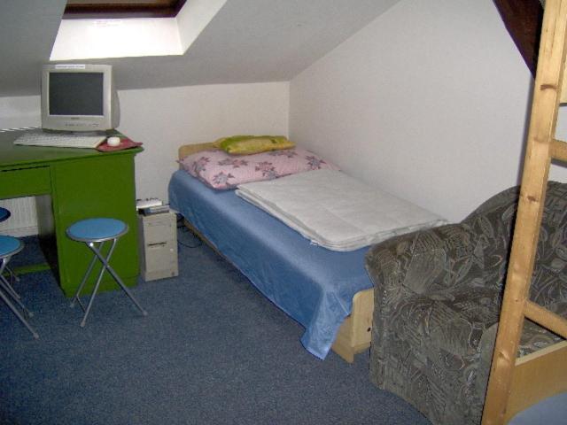 IFI Hostel Pécs Kamer foto